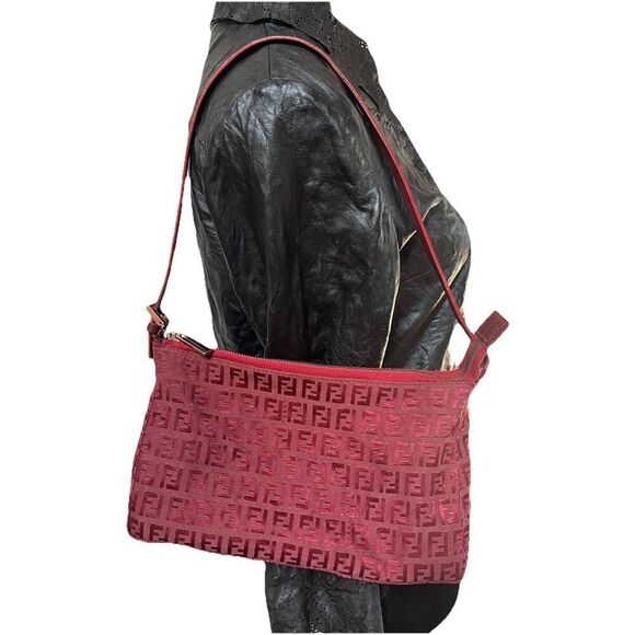Vintage Fendi Zucchino Pochette Shoulder Bag Purse In Red Logo Nylon - Picture 1 of 16